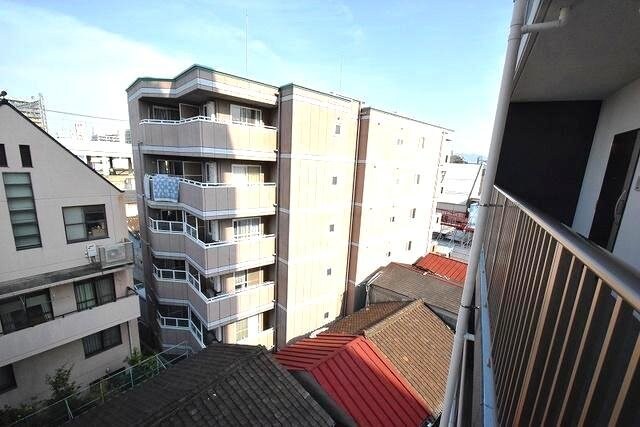 物件外観写真1　(物件の外観です)