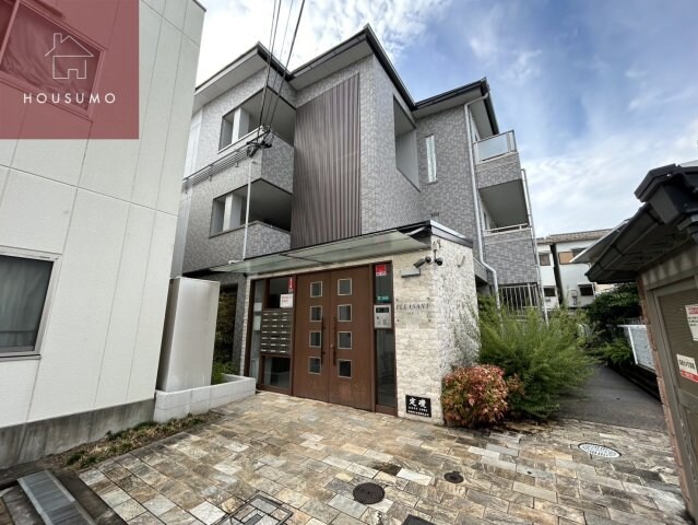 物件外観写真1　(物件の外観です)