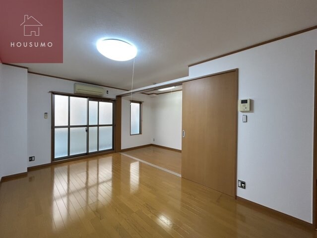 物件内観写真16　(使いやすいリビングです)