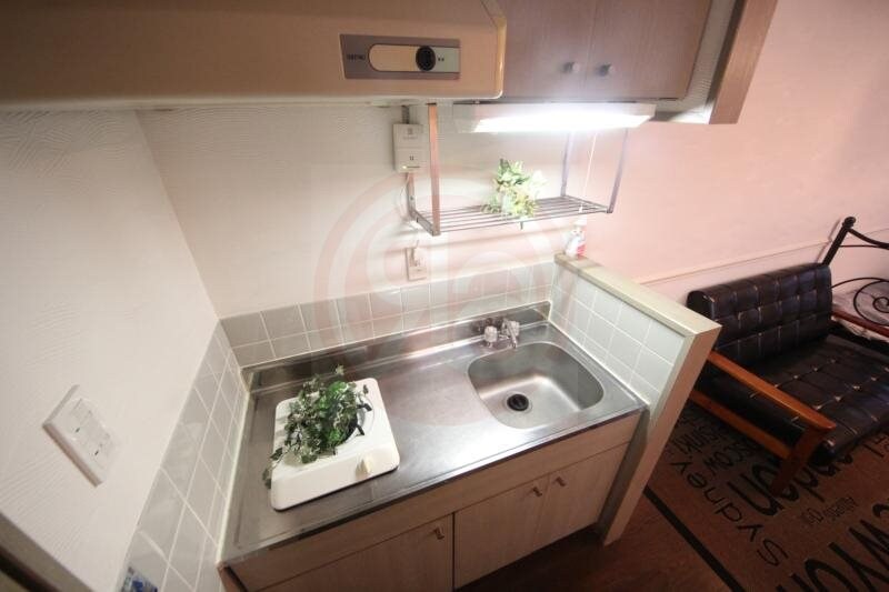 物件内観写真23　(コンパクトなキッチンで掃除もラクラク)