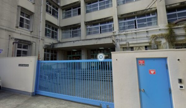 周辺環境(東大阪市立楠根東小学校 778m)