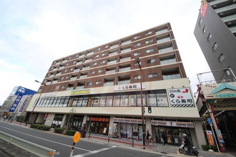 物件外観写真1　(外観もきれいです)