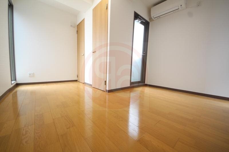 物件内観写真5　(ゆったり過ごせる居間です)