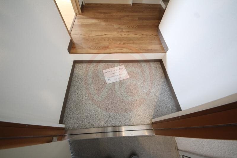 物件内観写真16　(きれいな玄関です)