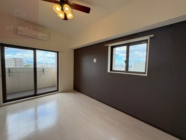 物件内観写真28　(宅配BOXです)