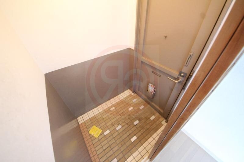 物件内観写真14　(シンプルで使いやすい玄関です)