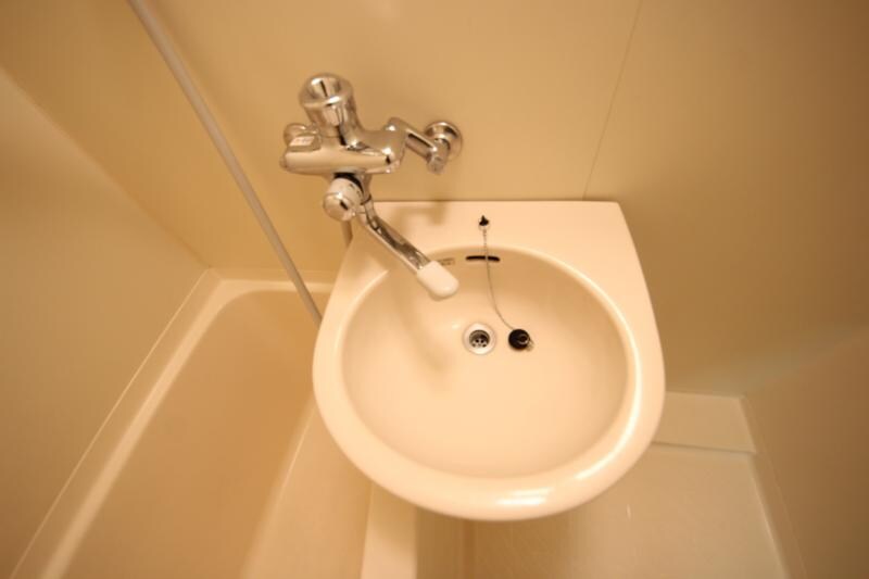 物件内観写真10　(コンパクトで使いやすい洗面所)