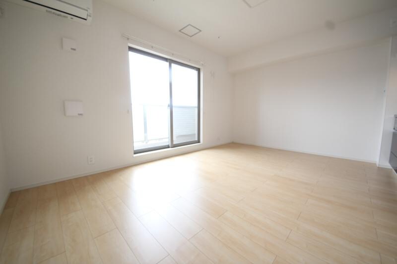 物件内観写真4　(おしゃれなリビングです)