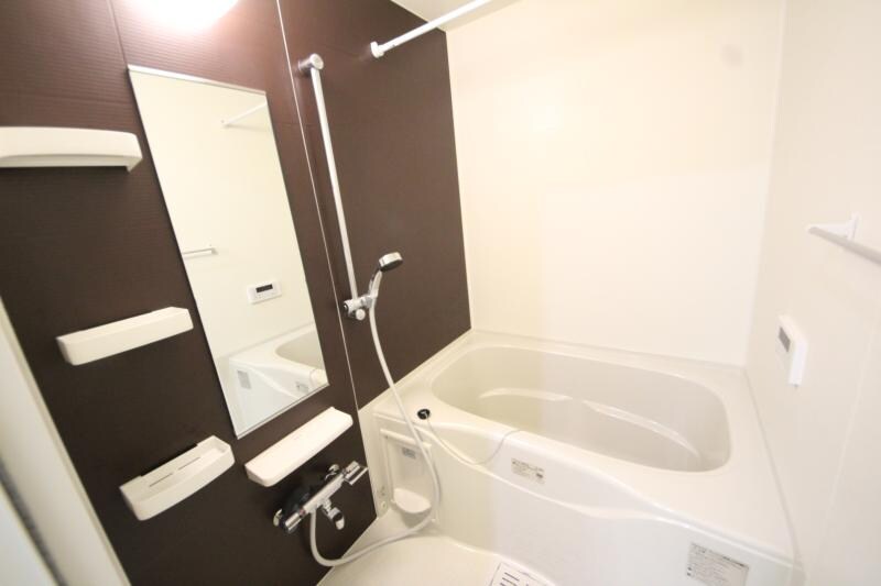 物件内観写真6　(ゆったり過ごせるお風呂です)