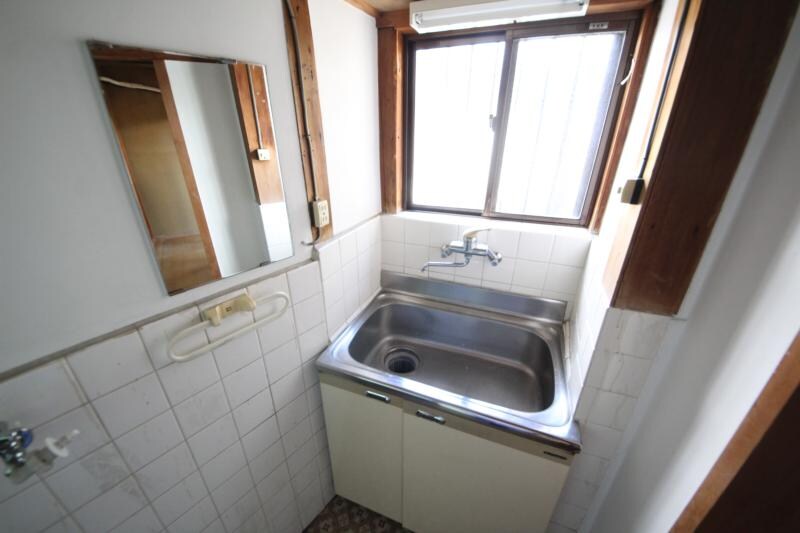 物件内観写真8　(使いやすい洗面所です)