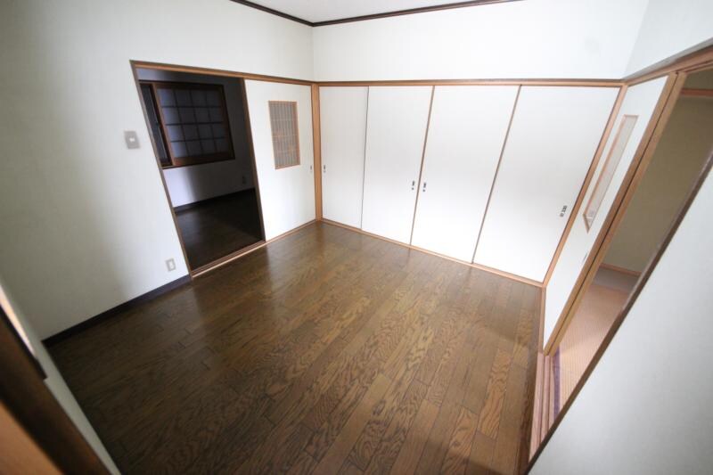 物件内観写真29　(使い勝手のいい洋室です)