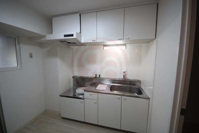 物件内観写真4　(おしゃれな居間です)