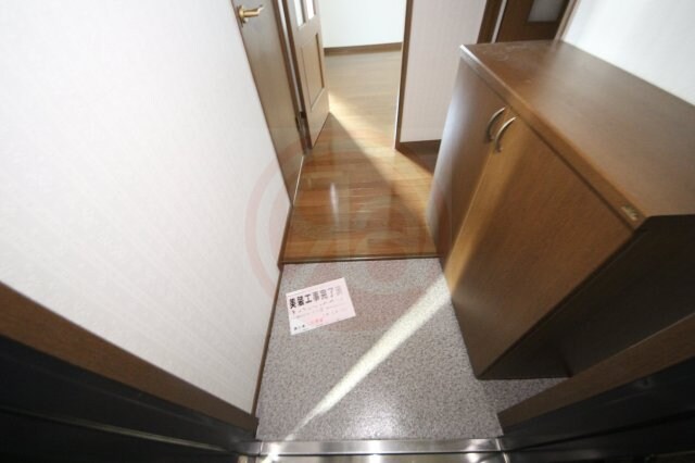 物件内観写真10　(きれいな玄関です)