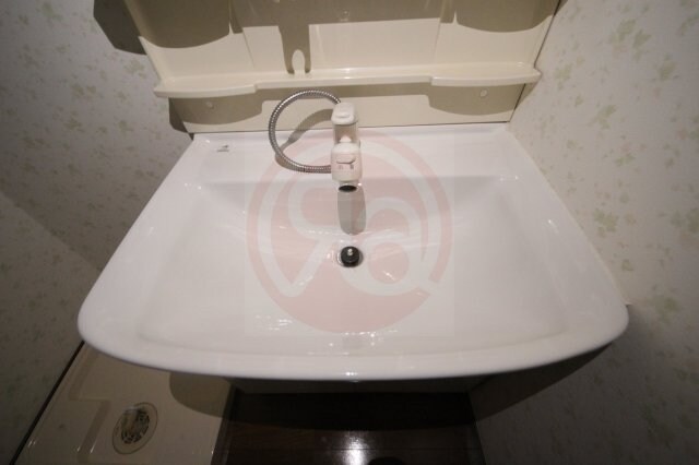 物件内観写真21　(落ち着いたエントランスです)