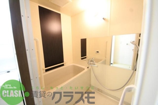 物件内観写真6　(コンパクトで使いやすいお風呂です)