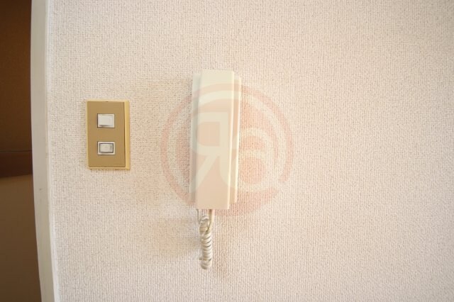 物件内観写真12　(専用の収納スペースです)