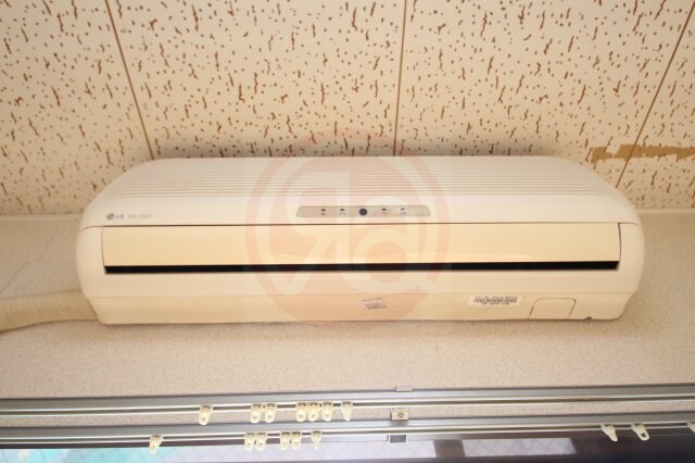 物件内観写真26　(明るい洋室です)