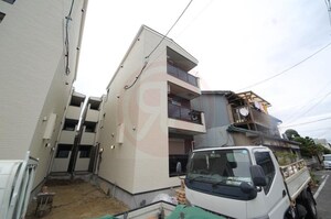 YSメゾンホリー外観写真