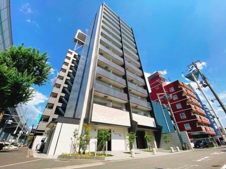フォレストグレイス高井田１外観写真