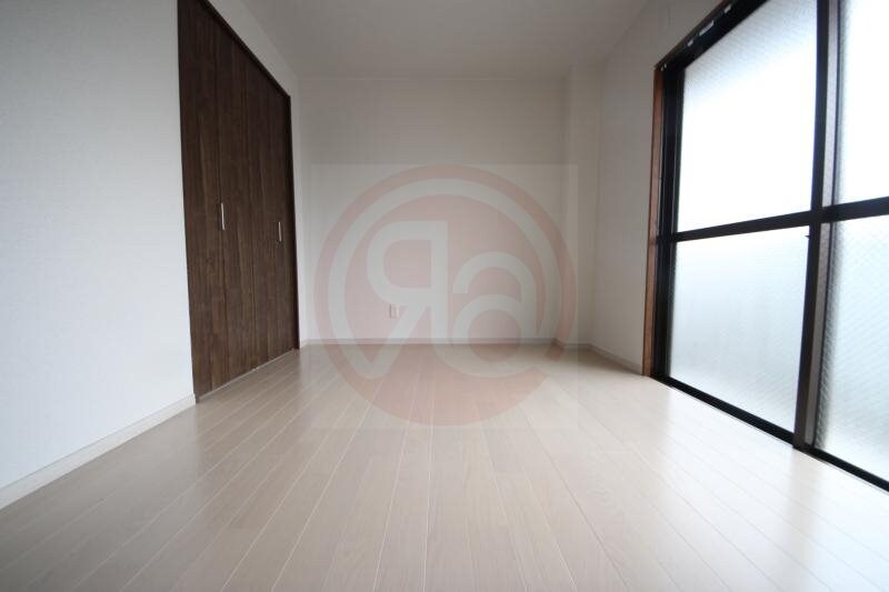 物件内観写真25　(ゆったりした洋室です)