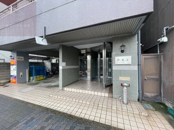 エントランス(清潔なエントランスです)