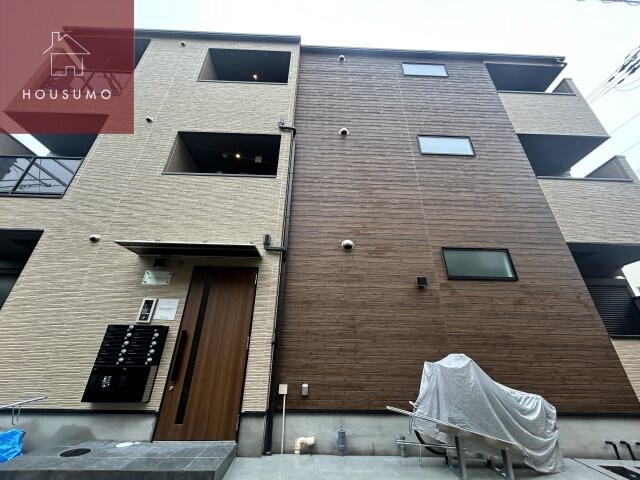 物件外観写真3　(外観は落ち着いています)