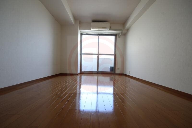 物件内観写真27　(使い勝手のいい寝室です)