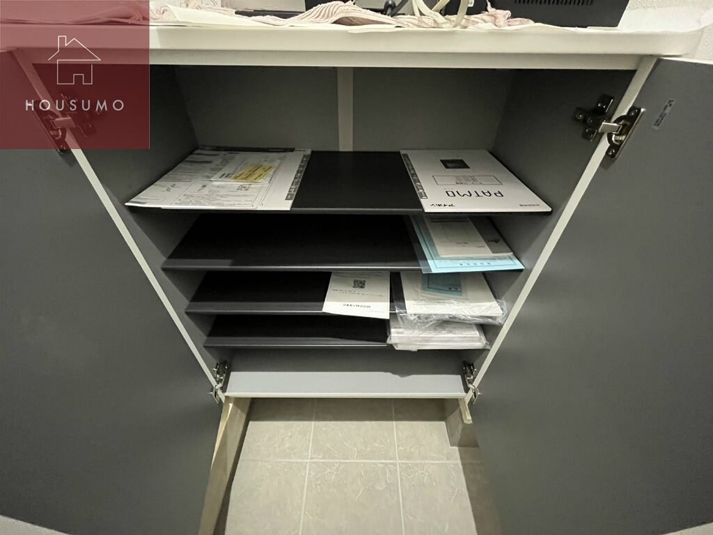 物件内観写真20　(収納豊富です)