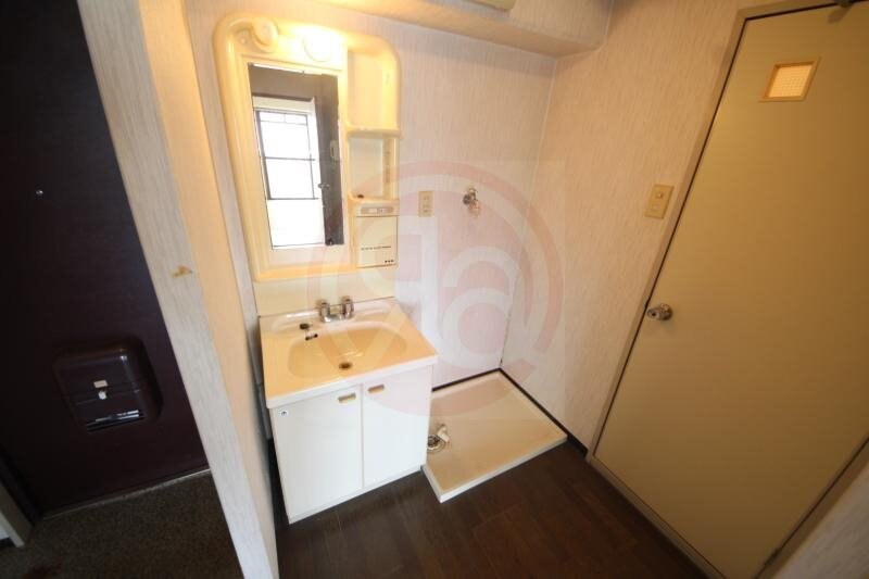 物件内観写真18　(忙しい朝には欠かせない洗面所です)