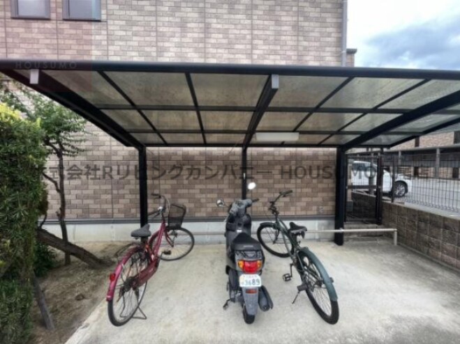 物件内観写真15　(駐輪場です)