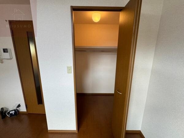 物件内観写真20　(収納スペース豊富です)