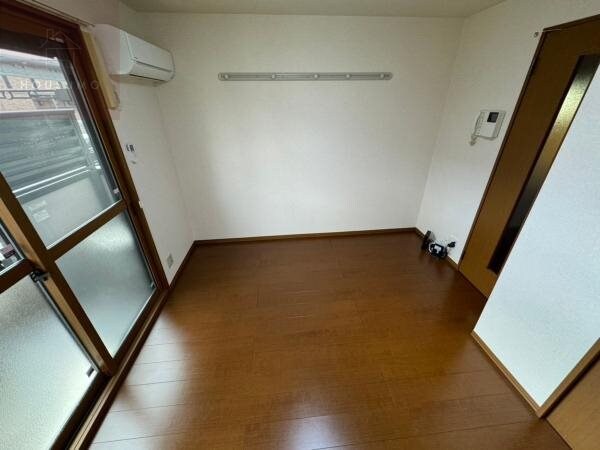 物件内観写真21　(使い勝手のいい洋室です)