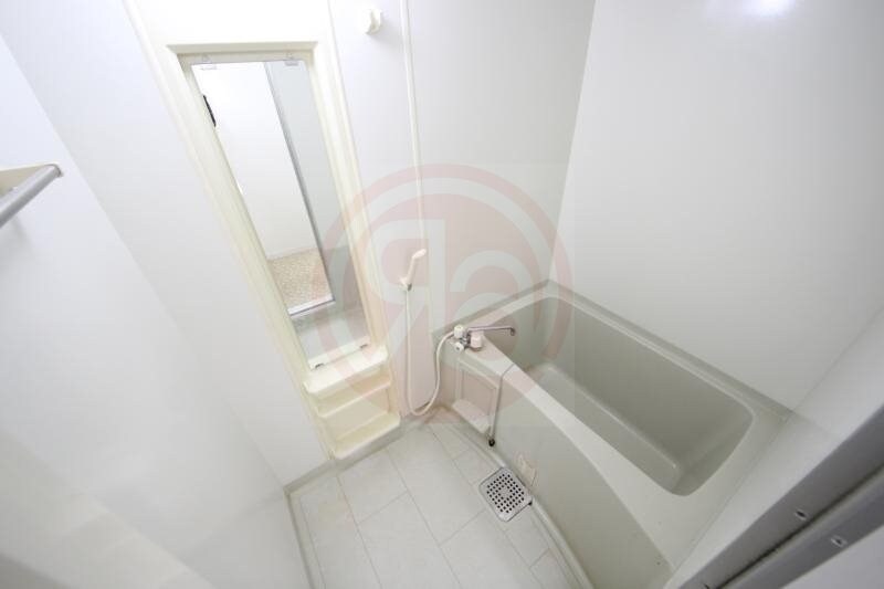 物件内観写真11　(きれいなお風呂です)