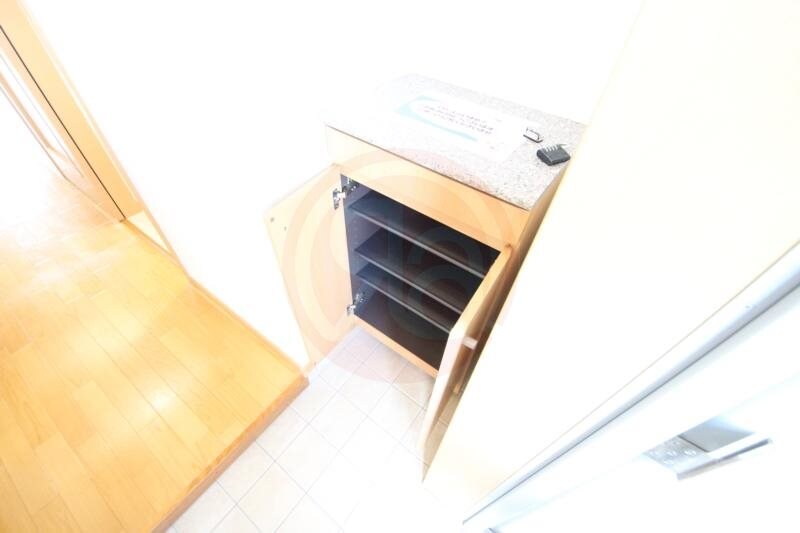 物件内観写真11　(収納スペース豊富です)