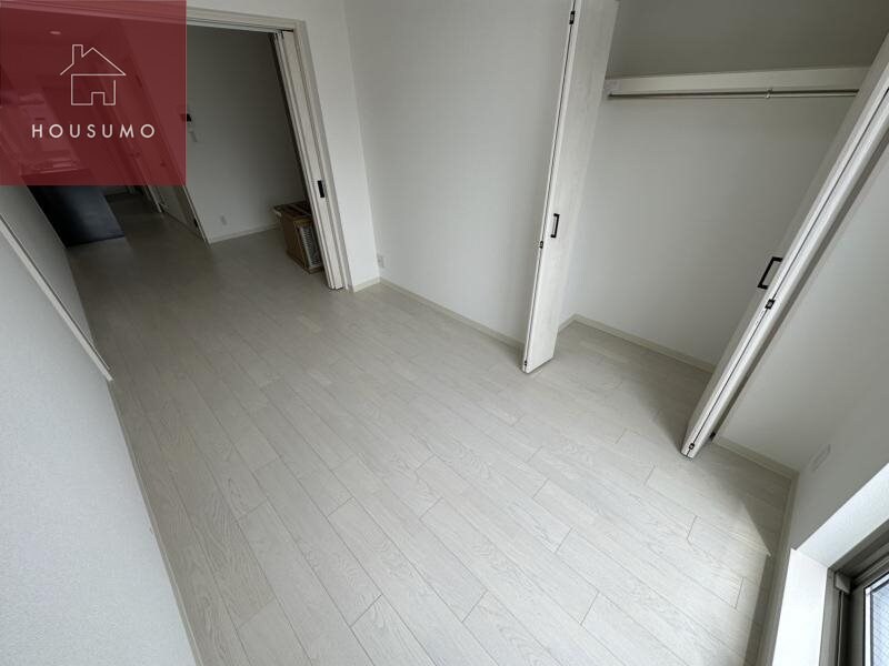 物件内観写真27　(使い勝手のいい寝室です)