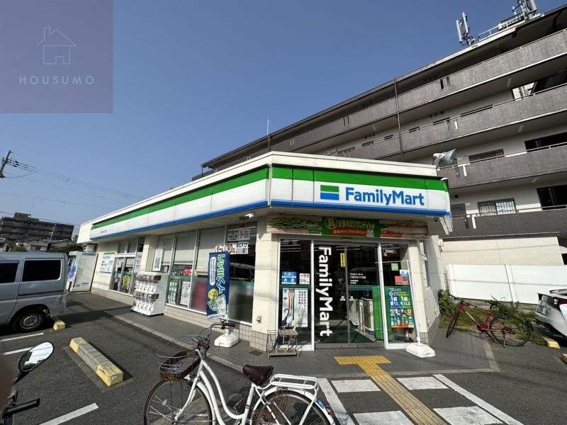 物件内観写真33　(ファミリーマート 八尾木北六丁目店 300m)