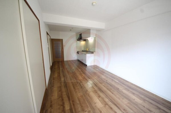 居室(おしゃれなリビングです)