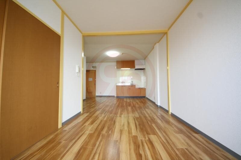 物件内観写真11　(内装もきれいです)