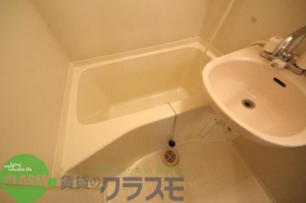 浴室(お風呂で日々の疲れを落としましょう)