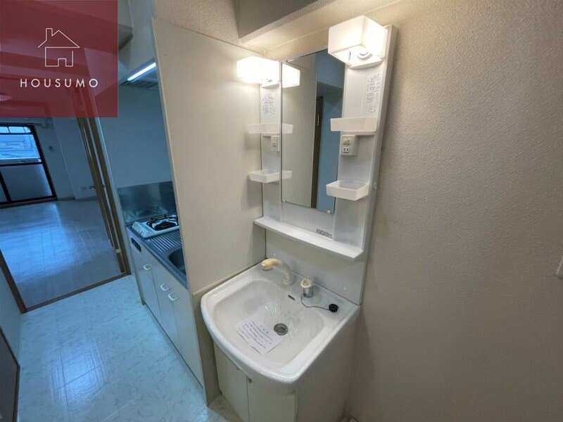 物件内観写真19　(使いやすい独立洗面台です)