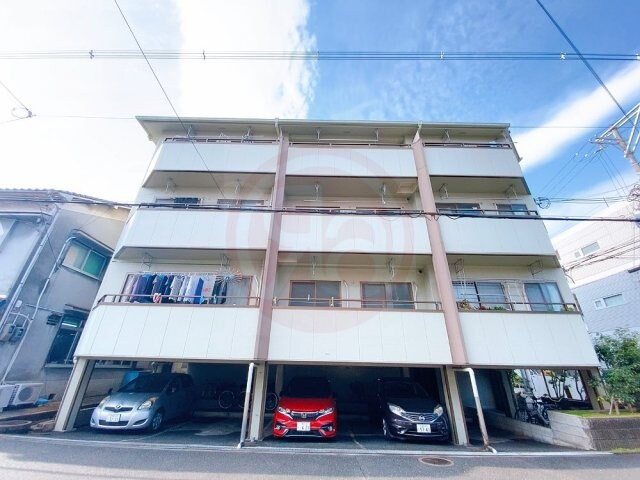 物件外観写真4　(外観もきれいです)