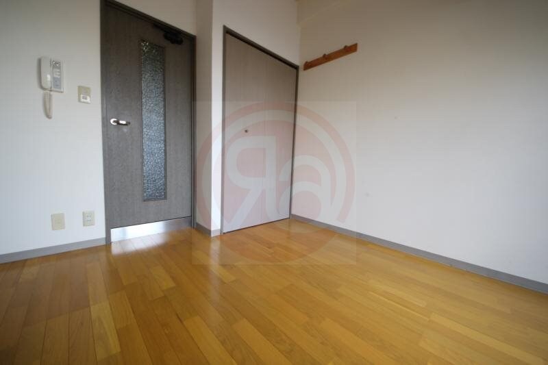 物件内観写真20　(内装は落ち着いています)