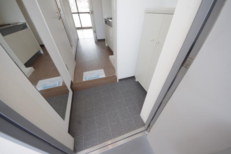 物件内観写真10　(きれいな玄関です)