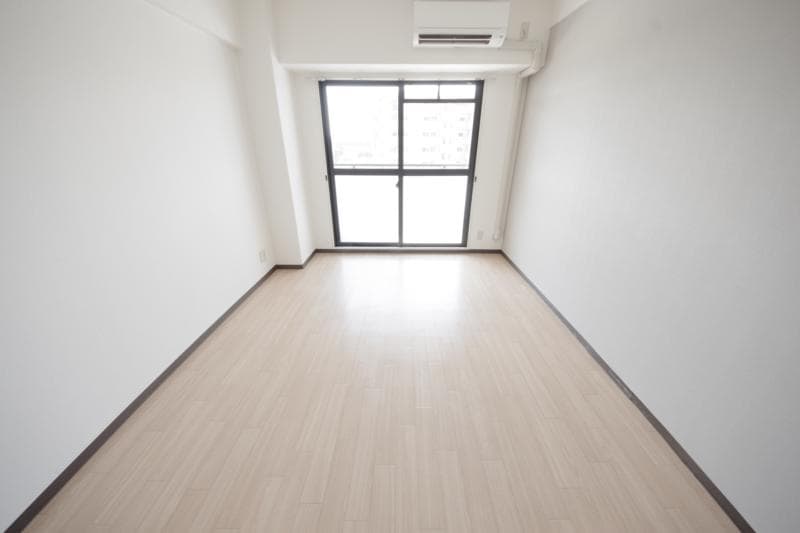 物件内観写真23　(明るい室内です)