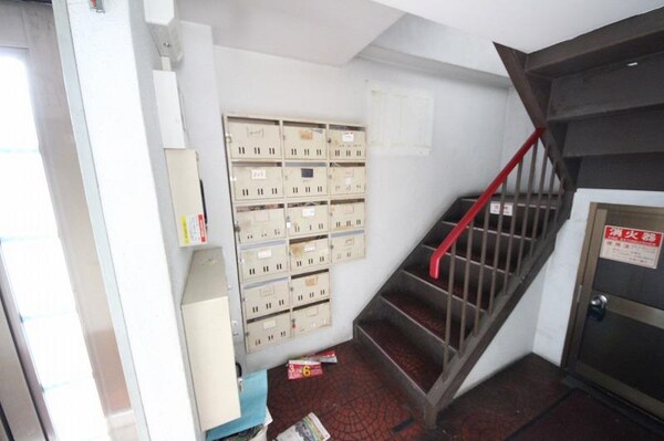 エントランス(建物の内部です)