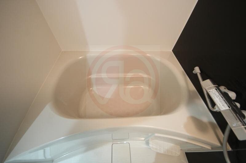 物件内観写真10　(落ち着いた空間のお風呂です)