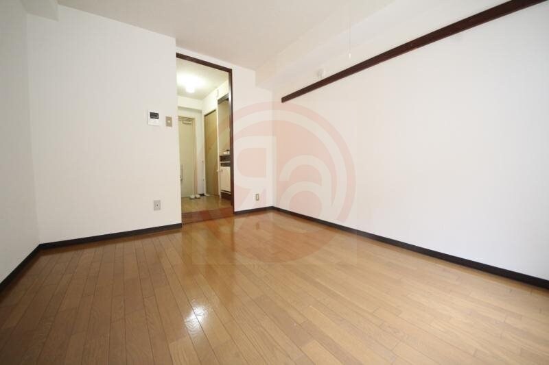 物件内観写真5　(おしゃれな居間です)