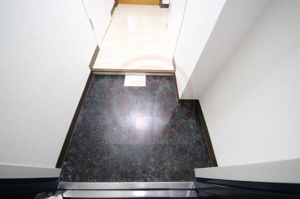 玄関(収納もある玄関です)