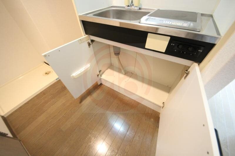 物件内観写真25　(専用の収納スペースです)