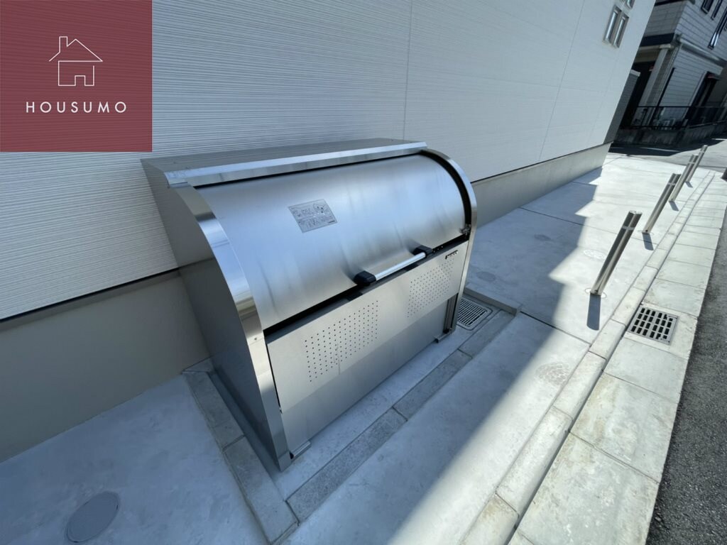 物件外観写真3　(建物の内部です)